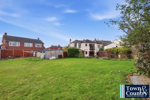 LADYSMITH AVENUE- click for photo gallery